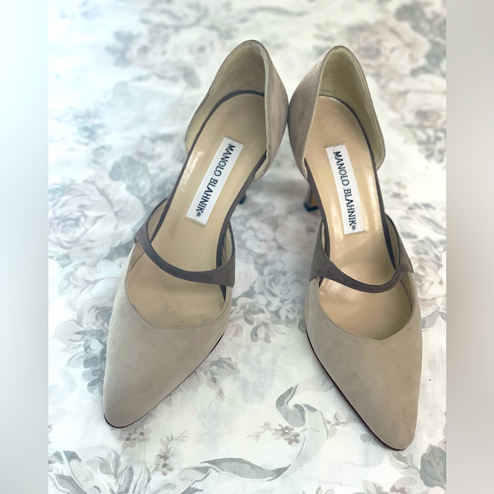 Authentic Manolo Blahnik suede high heels shoes in 2 tone grey